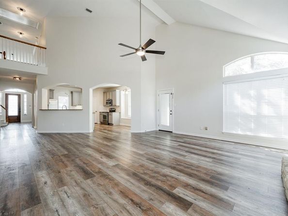 2917  Newport Drive , Rockwall Texas 75032