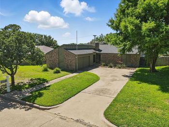 1111  Wilshire Drive 