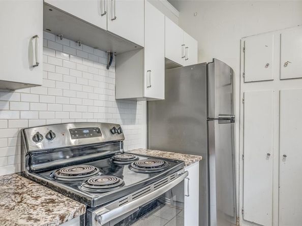 1434  Weiler Boulevard , Fort Worth Texas 76112