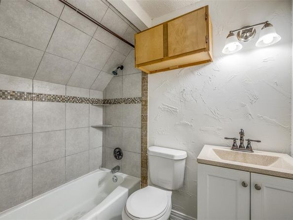 1434  Weiler Boulevard , Fort Worth Texas 76112