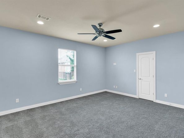 6801  Woodland Hills Drive , North Richland Hills Texas 76182