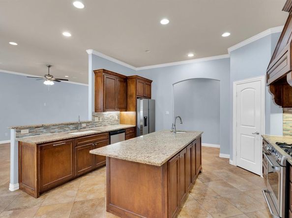 6801  Woodland Hills Drive , North Richland Hills Texas 76182