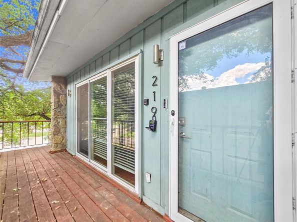 6620  Eastridge Drive  219, Dallas Texas 75231