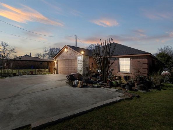 3809 S Peachtree Road , Balch Springs Texas 75180