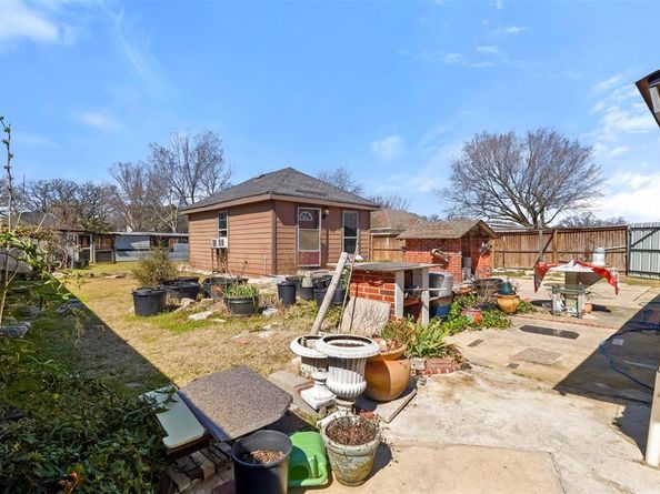 3809 S Peachtree Road , Balch Springs Texas 75180