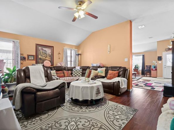 3809 S Peachtree Road , Balch Springs Texas 75180