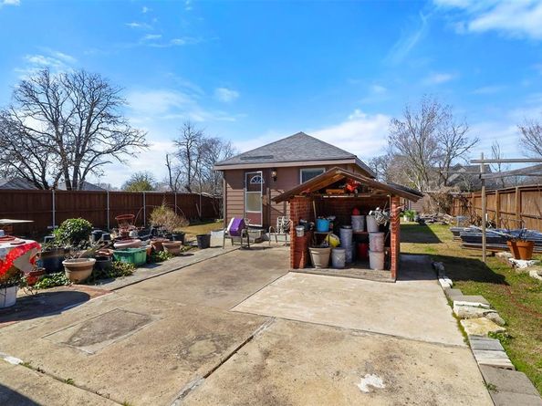 3809 S Peachtree Road , Balch Springs Texas 75180