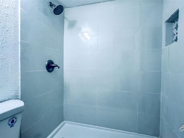 4044  Buena Vista   104, Dallas Texas 75204
