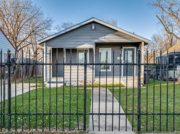 1415 E Terrell Avenue , Fort Worth Texas 76104
