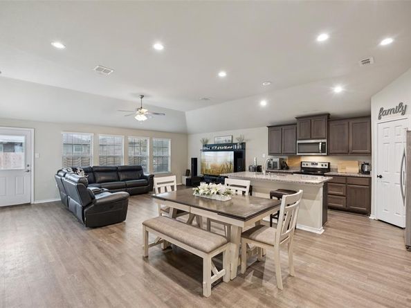 417  Brasenose Street , Fort Worth Texas 76036