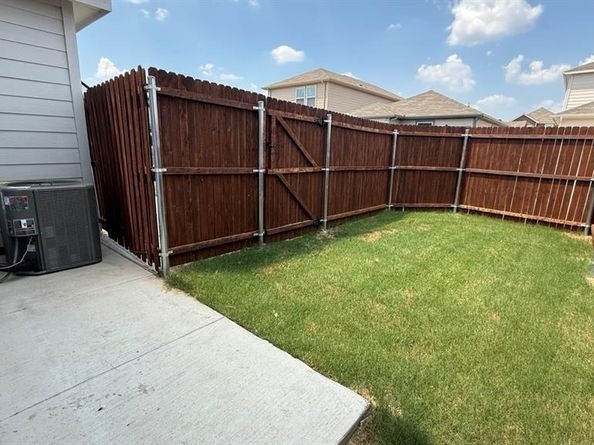 3005  PECAN FARM Lane , Fort Worth Texas 76140