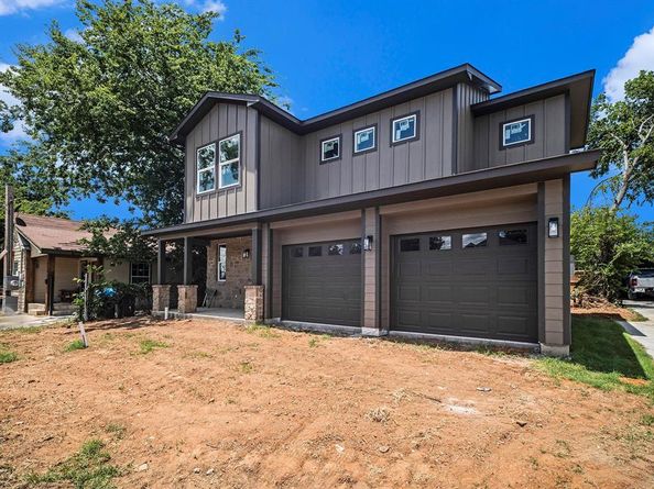 2705  12th Street , Fort Worth Texas 76111