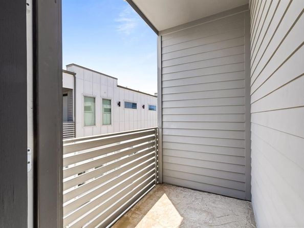 1919  Summit Avenue  2, Dallas Texas 75206