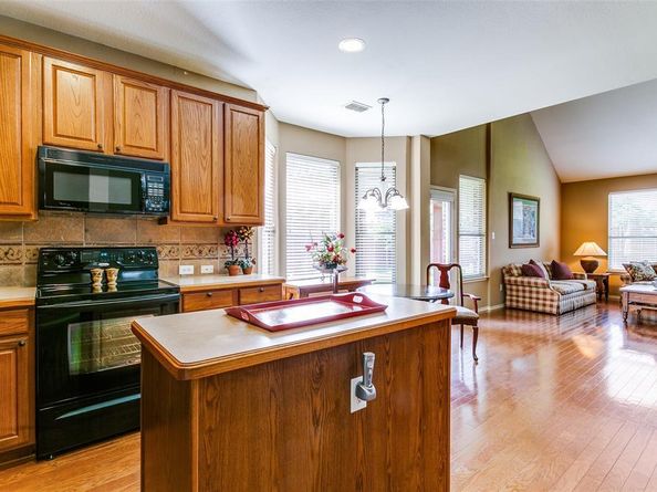 3801  Emerald Park Drive , Corinth Texas 76208