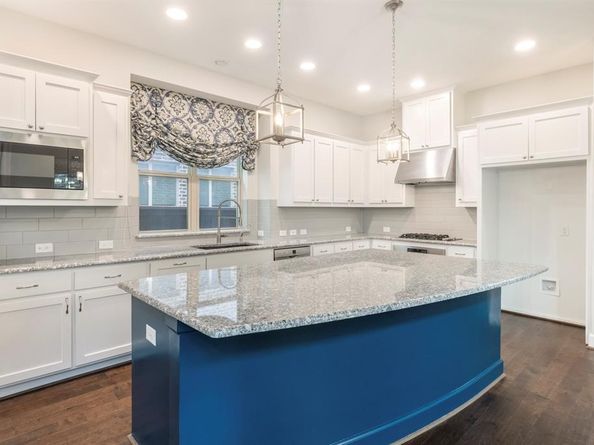 1420  White Squall Trail , Arlington Texas 76005
