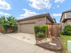 1420  White Squall Trail , Arlington Texas 76005