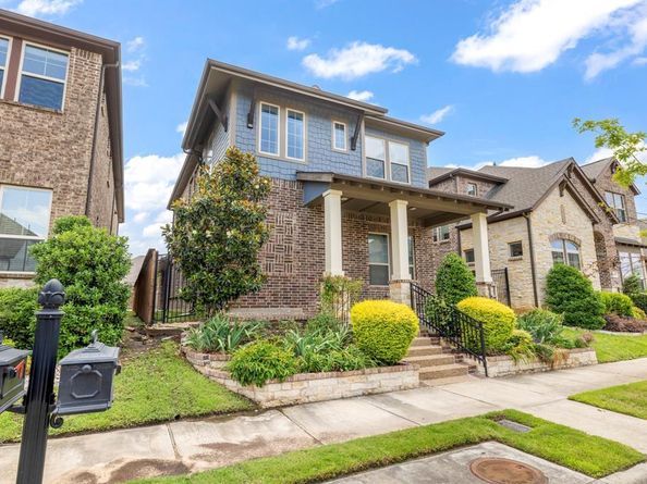 1420  White Squall Trail , Arlington Texas 76005