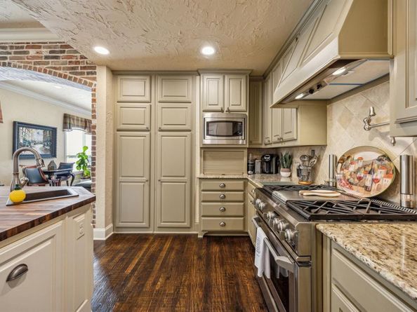 2590  King Arthur Boulevard , Lewisville Texas 75056
