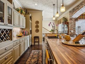 2590  King Arthur Boulevard , Lewisville Texas 75056