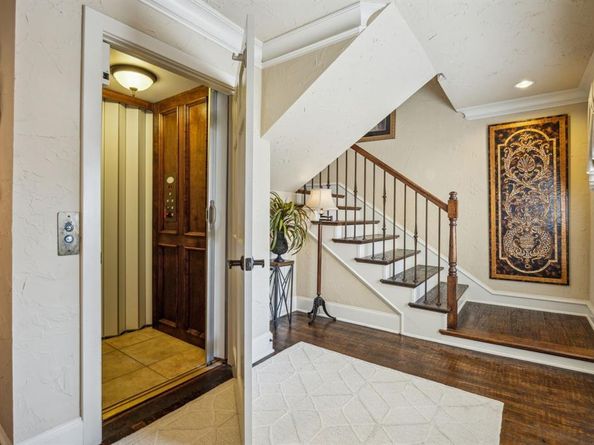 2590  King Arthur Boulevard , Lewisville Texas 75056