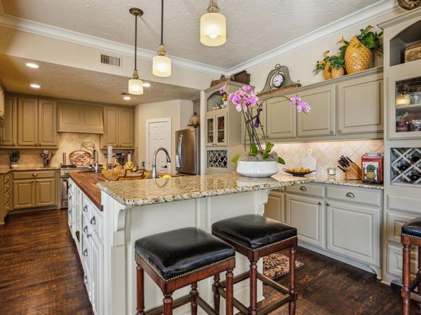 2590  King Arthur Boulevard , Lewisville Texas 75056