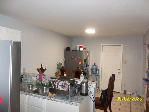 2917  Dillard Street , Fort Worth Texas 76105