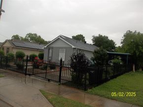 2917  Dillard Street , Fort Worth Texas 76105