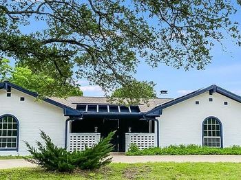 3309 S Country Club Road 