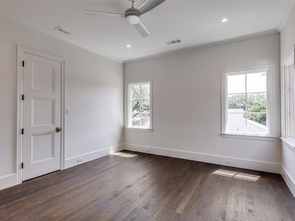 7538  Centenary Avenue , Dallas Texas 75225