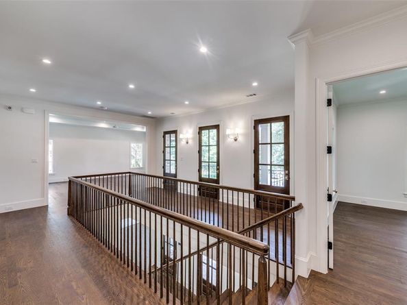 7538  Centenary Avenue , Dallas Texas 75225