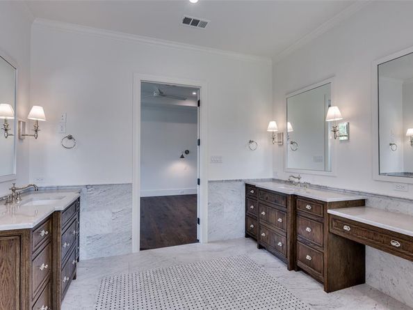 7538  Centenary Avenue , Dallas Texas 75225