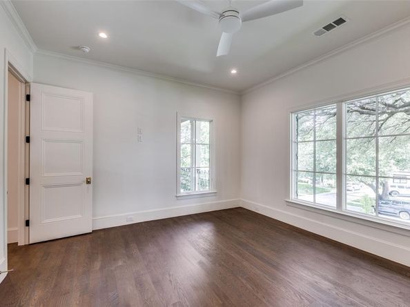 7538  Centenary Avenue , Dallas Texas 75225