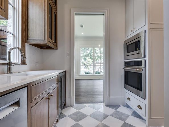 7538  Centenary Avenue , Dallas Texas 75225