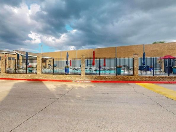 17490  Meandering Way  2303, Dallas Texas 75252