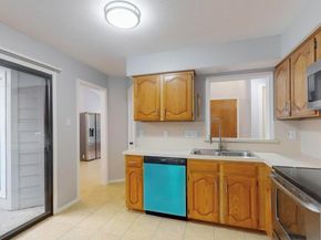 17490  Meandering Way  2303, Dallas Texas 75252