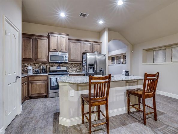 9328  Amistad Lane , Denton Texas 76226