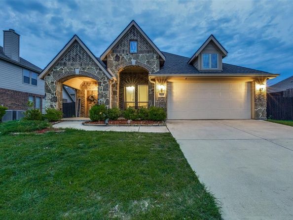 9328  Amistad Lane , Denton Texas 76226
