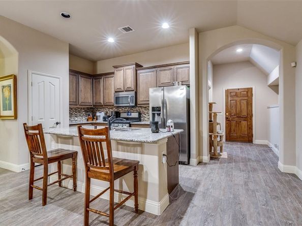 9328  Amistad Lane , Denton Texas 76226