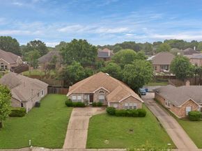 520  Jeff Grimes Boulevard , DeSoto Texas 75115