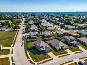 400  Livingston Drive , DeSoto Texas 75115