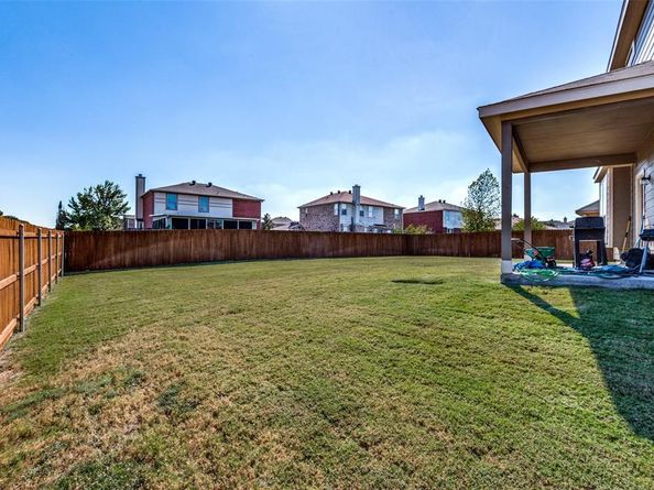 400  Livingston Drive , DeSoto Texas 75115