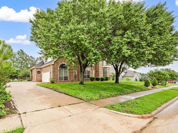 1120  Wishing Well Court , Cedar Hill Texas 75104