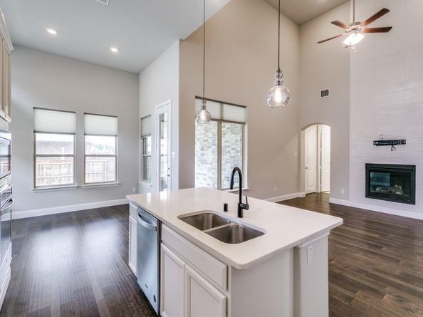 16876  Maple Bend Drive , Frisco Texas 75035