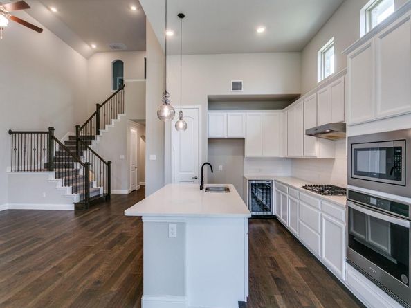 16876  Maple Bend Drive , Frisco Texas 75035