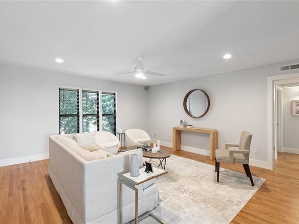 10727  Villager Road  C, Dallas Texas 75230