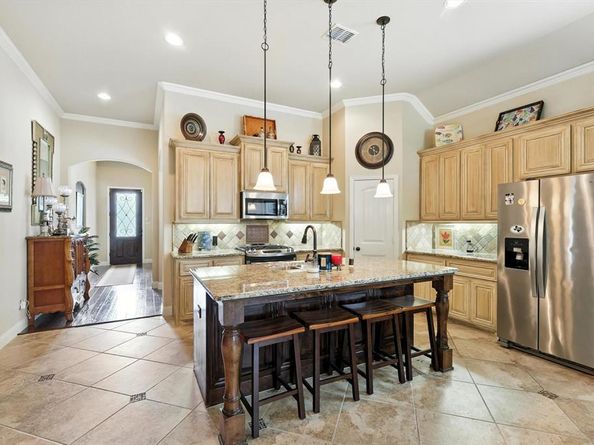 585  Mountcastle Drive , Rockwall Texas 75087