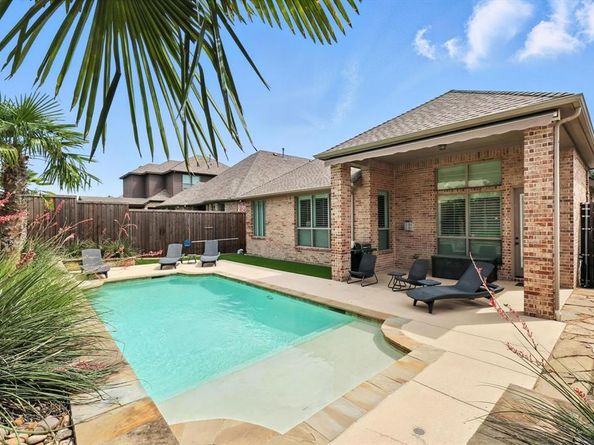 585  Mountcastle Drive , Rockwall Texas 75087