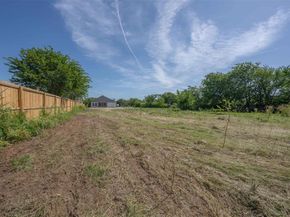 5208  Cox Street , Fort Worth Texas 76105