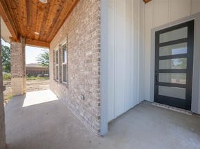 5208  Cox Street , Fort Worth Texas 76105