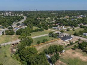 5208  Cox Street , Fort Worth Texas 76105